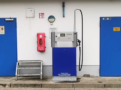 Zapfsäule mit integriertem Tankautomaten in Beendorf